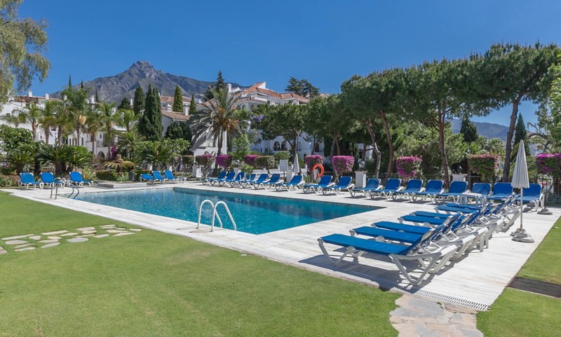 Apartamento familiar en planta baja en Señorío de Marbella.