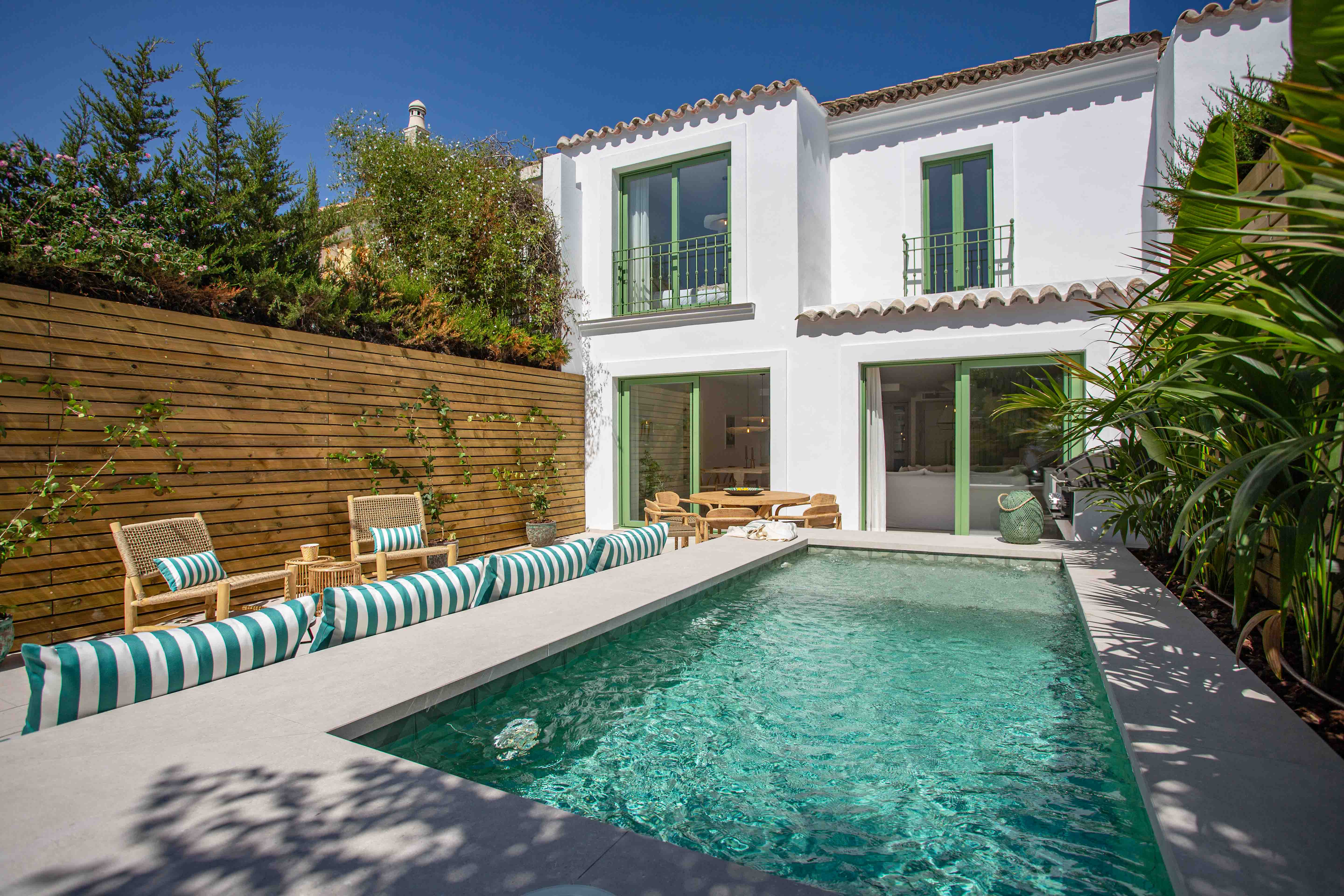 San Pedro Playa townhouse with pool