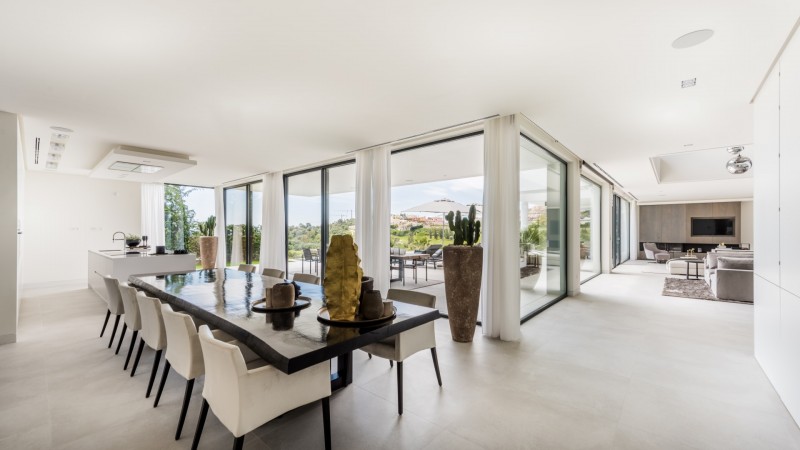 La Alqueria Villa dining room