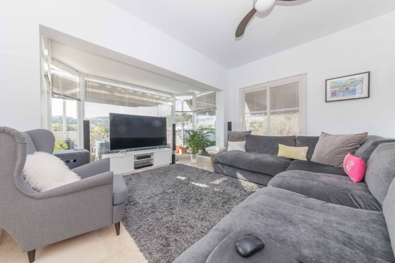 family villa for sale at Jardines del Aguila