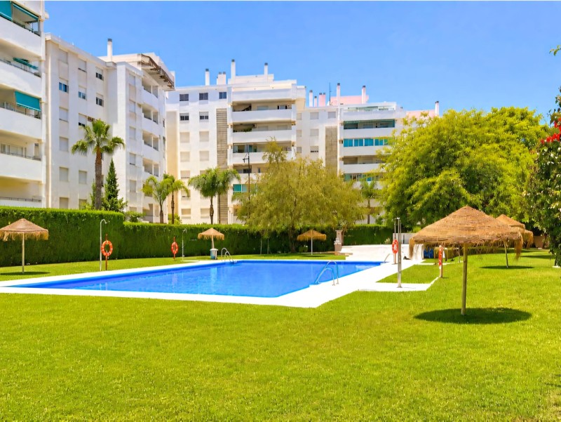 Miramar apartment within walking distance of everything