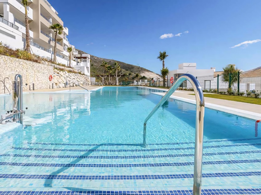 Apartment mit 2 Schlafzimmern und Meerblick in Benalmadena Großzügiges Apartment mit 2 Schlafzimmern in Celere Serenity, Benalmadena, mit Meerblick, Terrasse, Garage und Pool.