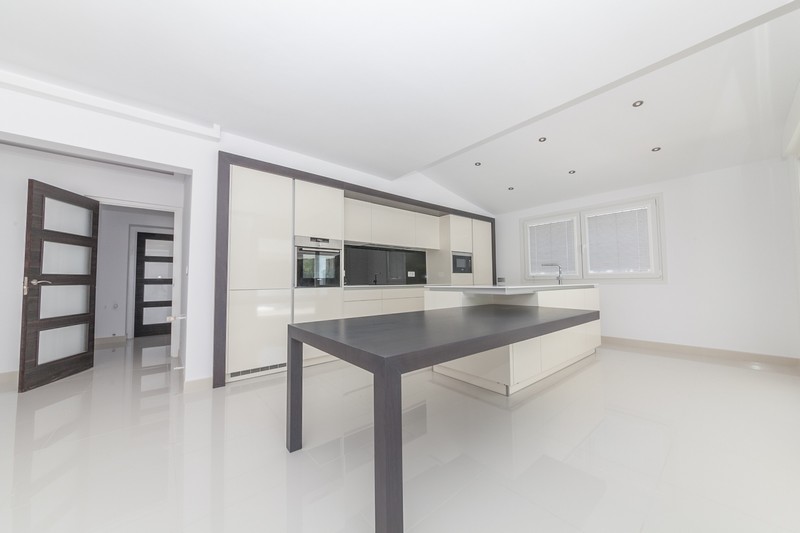 Contemporary kitchen Contemporary kitchen