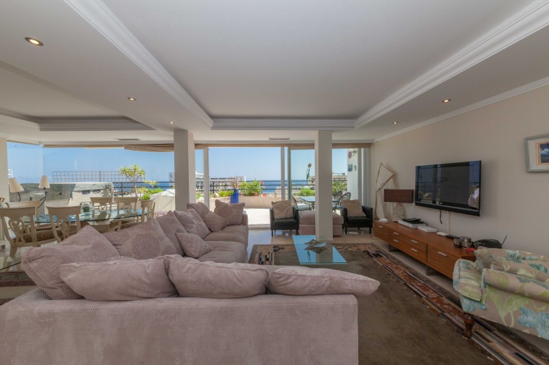 Marbella Centre penthouse for sale - sitting room