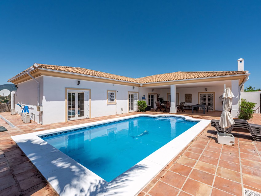 Villa with two pools at La Cala Golf Mijas View of a spacious villa at La Cala Golf Mijas with terrace and swimming pool