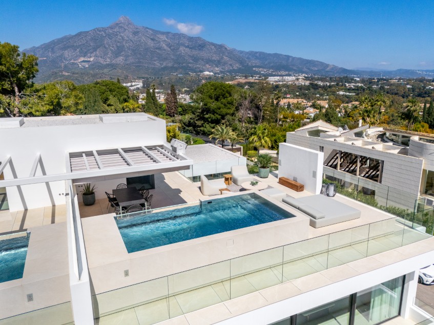 Villa 6 Nueva Andalucia Villas 6, Nueva Andalucia, with rooftop and community pools