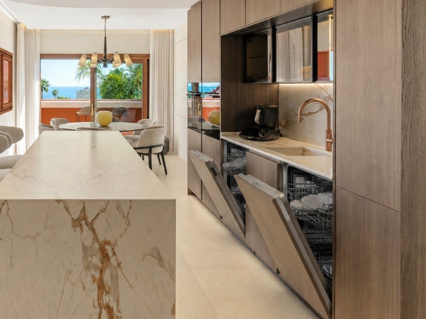 Kitchen with two dishwashers Torre Bermeja penthouse with luxury kitchen and two dishwashers