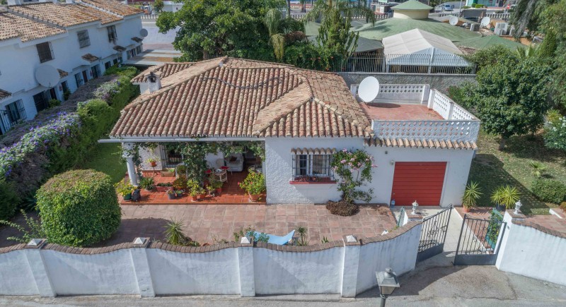 Beachside villa at El Saladillo El Saladillo villa to refurbish