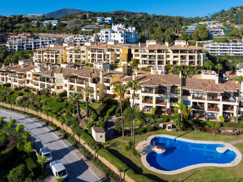 Los Pinos Ático Los Arqueros Apartamento de 3 dormitorios en venta en Los Pinos Los Arqueros Golf Benahavís Costa del Sol