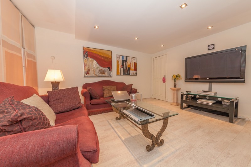 Deuxième Salon Deuxième Salon