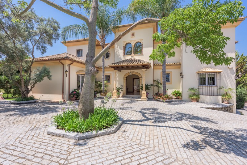 Villa - El Paraiso Villa - El Paraiso