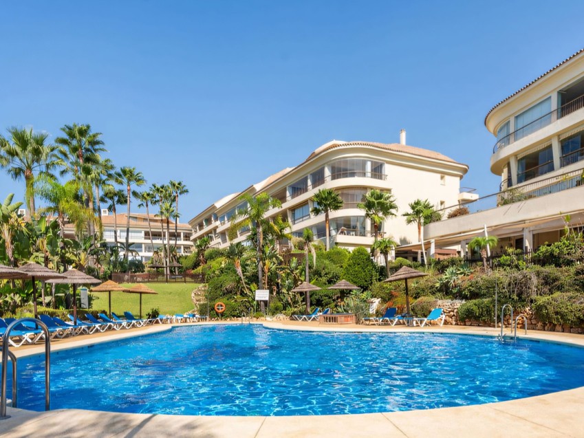 Appartement Las Olas Mijas Costa avec terrasse Spacieux appartement de 3 chambres à Las Olas près de Miraflores Golf avec terrasse orientée sud-est et vue sur la mer.