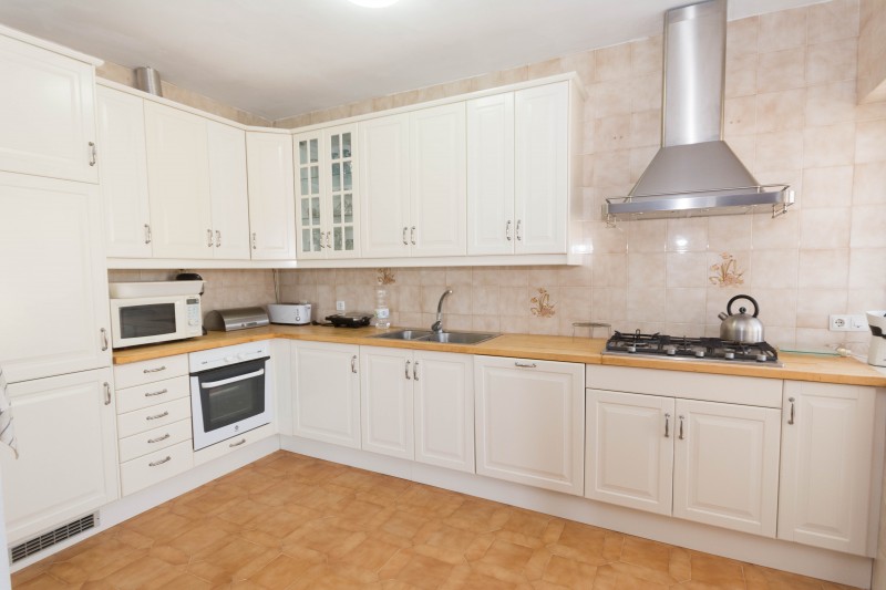 Villa for sale at Los Pinos, Alhaurin de La Torre Villa for sale at Los Pinos, Alhaurin de La Torre