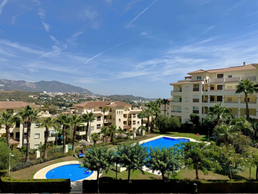 Bright South-Facing Apartment in La Cala Hills A stylish two-bedroom apartment in the popular La Cala Hills community, offering stunning views and comfortable modern living.