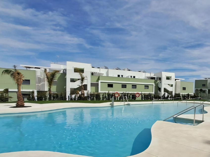 Penthouse in Ipanema Homes Mijas Costa Costa del Sol Twee-slaapkamer penthouse met terrassen te koop in Ipanema Homes, Mijas Costa, Costa del Sol, nabij Calanova Golf en La Cala de Mijas.