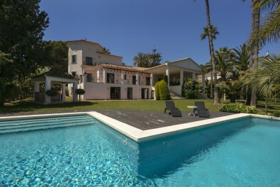 Luxury, Las Brisas, Marbella Villa with 6 en suite bedrooms