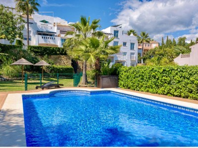 Apartamento reformado de 2 dormitorios en Cascadas de Los Almendros, Benahavís