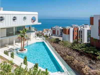 3-rumslägenhet nära stranden i El Higueron, Fuengirola