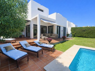 Villa mit 6 Schlafzimmern zu verkaufen in Nueva Andalucia, nahe Puerto Banus, Marbella an der Costa del Sol