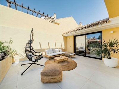 Ático de 3 dormitorios con vistas al mar en Mirador de Costalita, Bel-Air, Estepona en la Costa del Sol