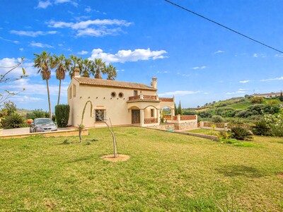 3 bedroom country villa for sale in Entrerrios near La Cala de Mijas on the Costa del Sol
