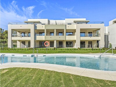 Nyligen byggd 3 sovrum lägenhet till salu i Solemar, Casares Playa på Costa del Sol