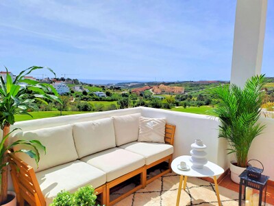 2 bedroom front line golf apartment for sale in Valle Romano Estepona on the Costa del Sol