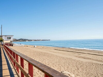 Two-bedroom front-line beach apartment for sale in La Cala de Mijas, Mijas Costa on the Costa del Sol