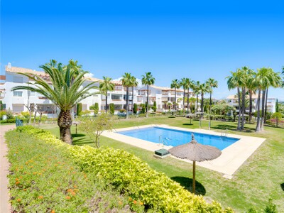 2-bedroom ground-floor apartment for sale in Selwo Hills on the New Golden Mile, Estepona, Costa del Sol