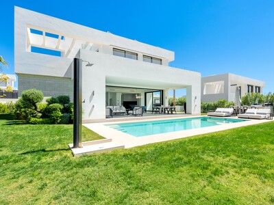 Modern 5 bedroom villa for sale in La Finca de Marbella, Rio Real, East Marbella on the Costa del Sol