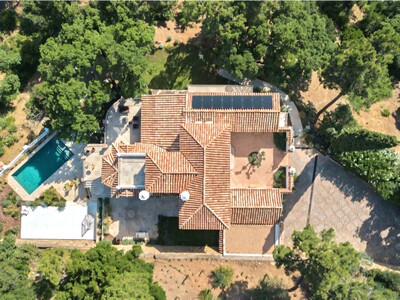 Beautifully renovated villa in El Madroñal, Benahavís near Marbella on the Costa del Sol