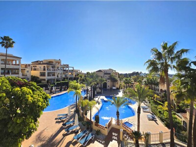 Two-bedroom corner apartment for sale in Marques de Atalaya, Benahavís