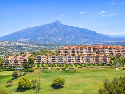 2-bedroom apartment for sale in Magna Marbella, Nueva Andalucia