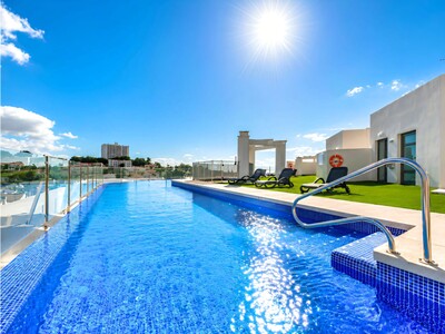 3-bedroom middle-floor apartment for sale in Albatros VII, La Campana, Nueva Andalucía