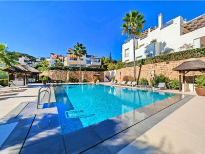 2-bedroom garden apartment for sale in The Oakhill La Mairena above Elviria on the Costa del Sol