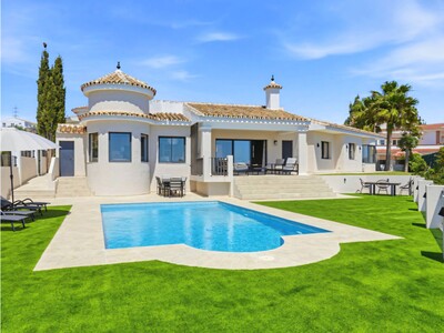Exceptional renovated 4-bedroom single-level villa for sale in El Chaparral, Mijas Costa.
