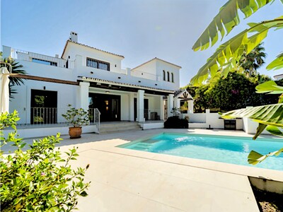 Renovierte Villa mit 5 Schlafzimmern zum Verkauf in El Rosario, Marbella Ost