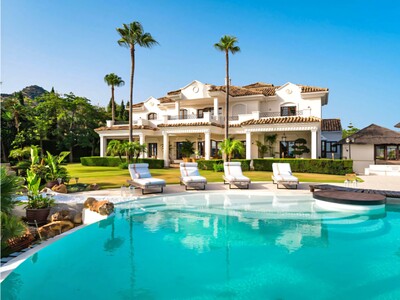 Villa de lujo reformada en venta en Marbella Club Golf Resort, Benahavís