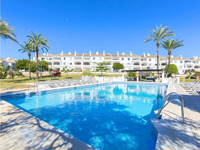 Renovated 3-bedroom apartment in Nueva Andalucia, walking distance to Puerto Banús