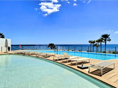 3 bedroom beachfront apartment with open sea views at The Edge, West Estepona