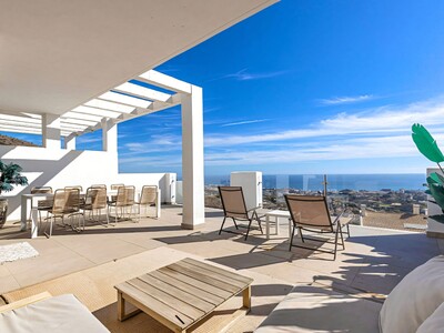3 bedroom duplex penthouse apartment for sale in Bayview Homes, Benalmádena on the Costa del Sol