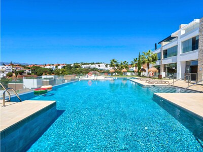 Exceptional 3-bedroom duplex apartment for sale in Artola Homes near Cabopino, East Marbella.