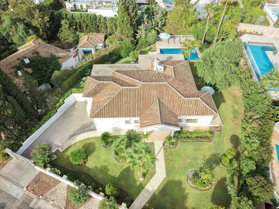 Elegant three-bedroom family villa for sale in El Chaparral, Mijas Costa