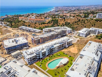 Newly built two-bedroom apartment for sale in Lomas 5, El Higueron, Fuengirola.