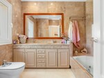 Villa El Paraiso Alto Benahavis (19)