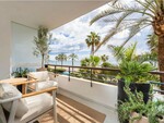 Estepona Seafront Apartment_37