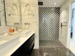 Puento Romano Beach Resort Japanese gard (19)