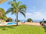 Oj&eacute;n villa with sea views_12