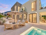 Newly built Benalm&aacute;dena villa_9