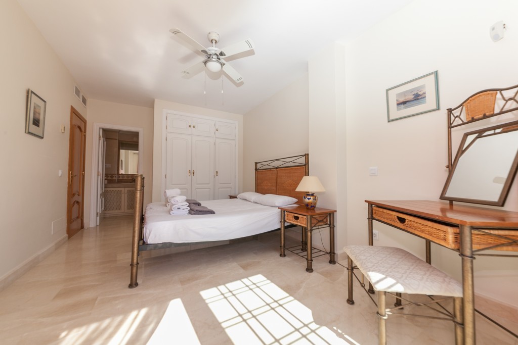Bedroom 1 Elviria Sea View Villa-11